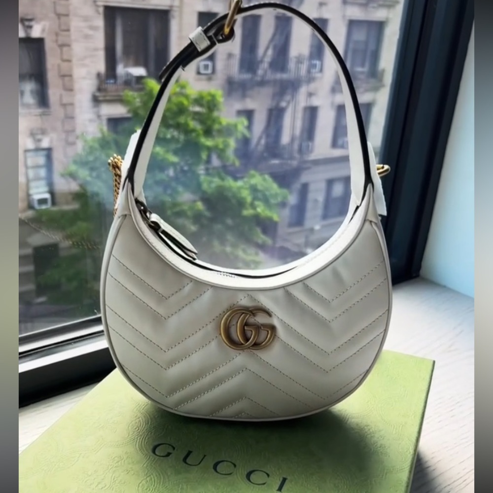 GG marmont half-moon-shaped mini bag